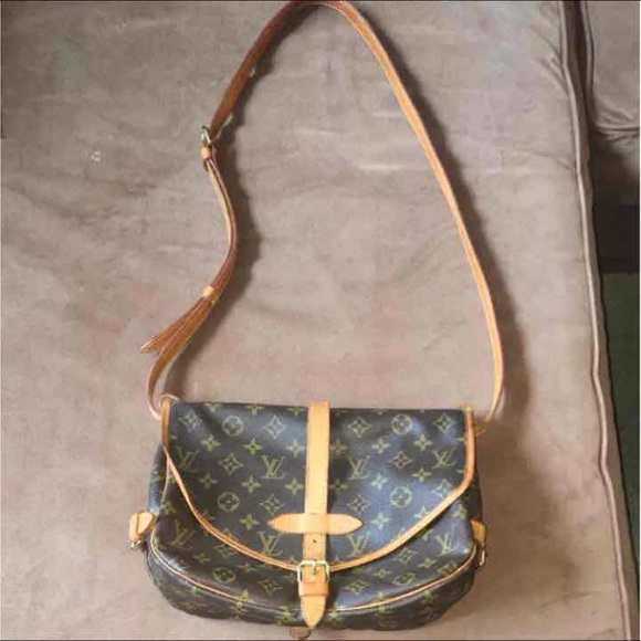 Louis Vuitton Handbags - AUTHENTIC Louis Vuitton Samur 30 bag